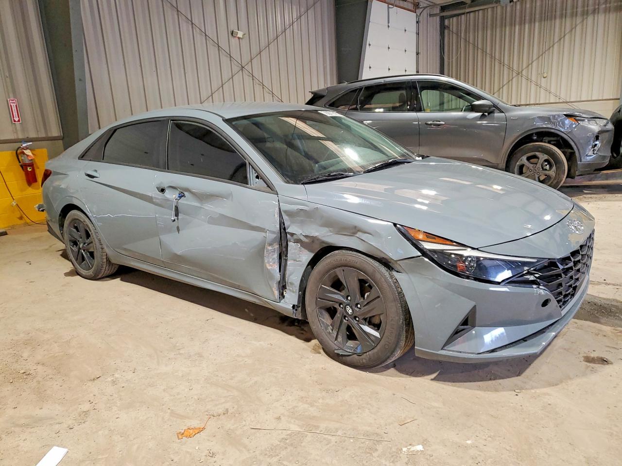 2021 HYUNDAI ELANTRA SEL photo 4