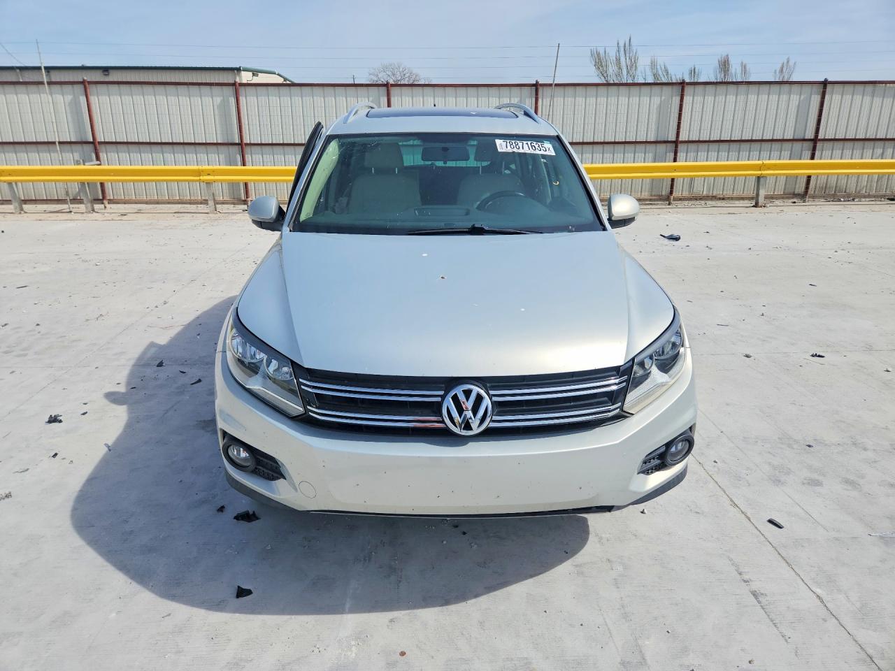 2013 VOLKSWAGEN TIGUAN S photo 9