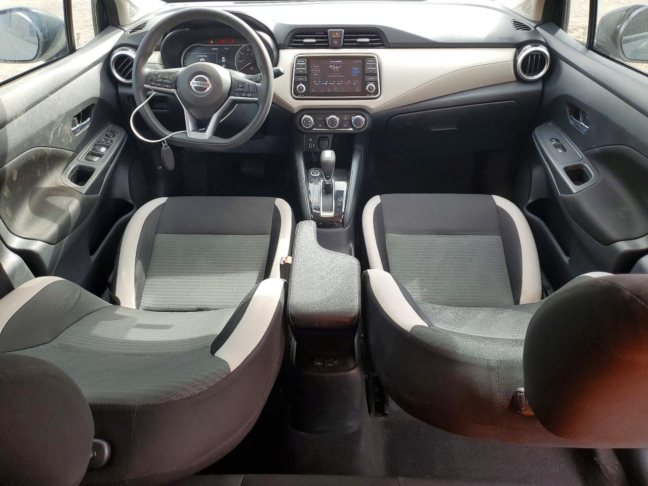 2021 NISSAN VERSA photo 15
