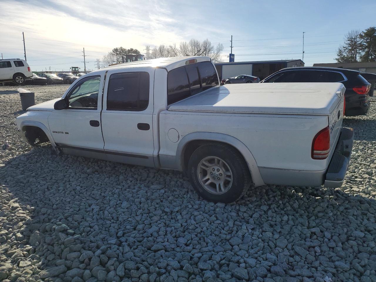 2002 DODGE DAKOTA QUAD SLT photo 2