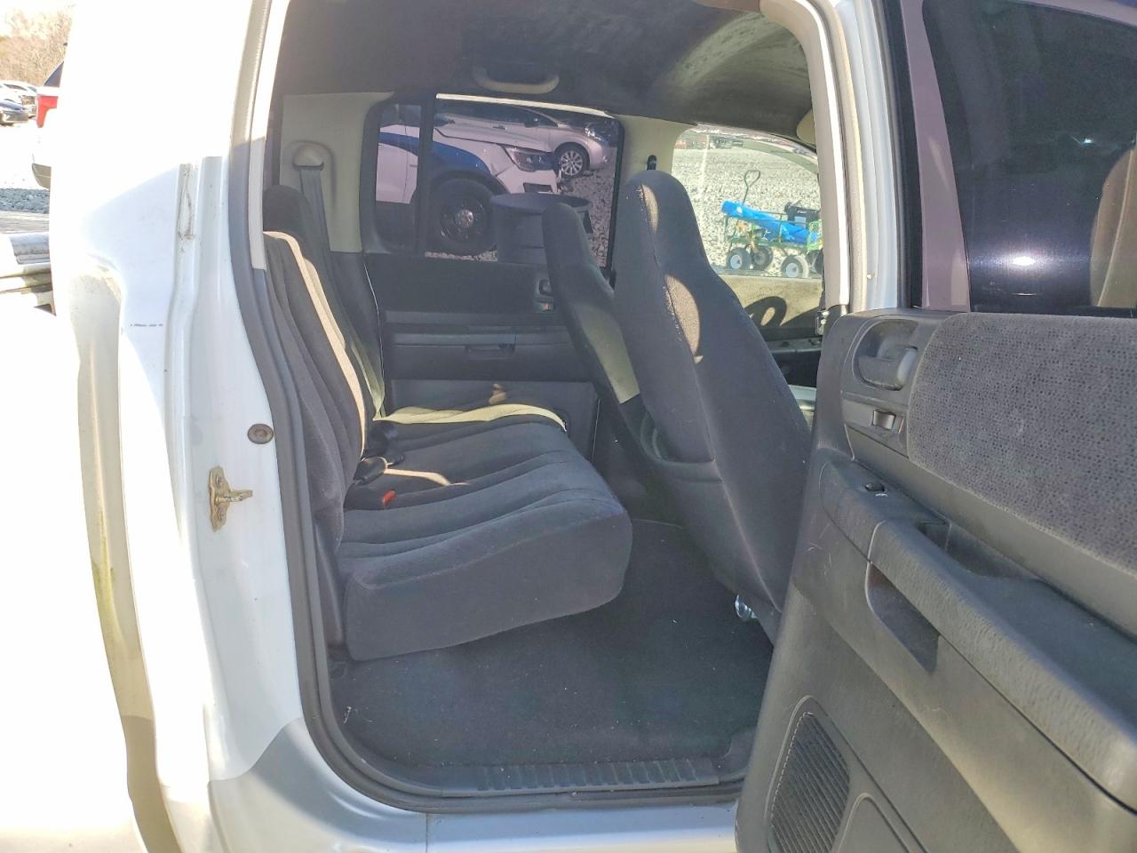 2002 DODGE DAKOTA QUAD SLT photo 10