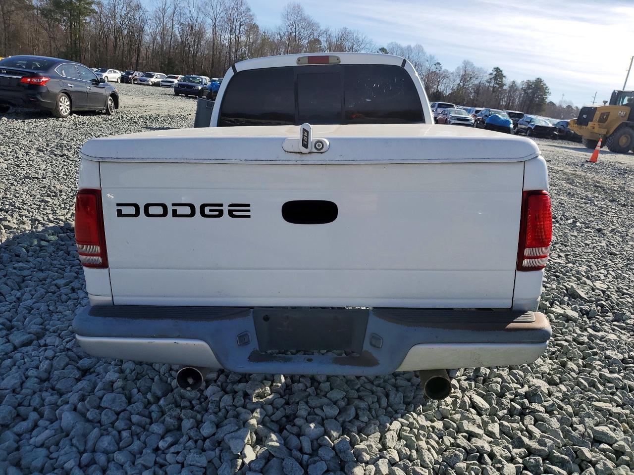 2002 DODGE DAKOTA QUAD SLT photo 6
