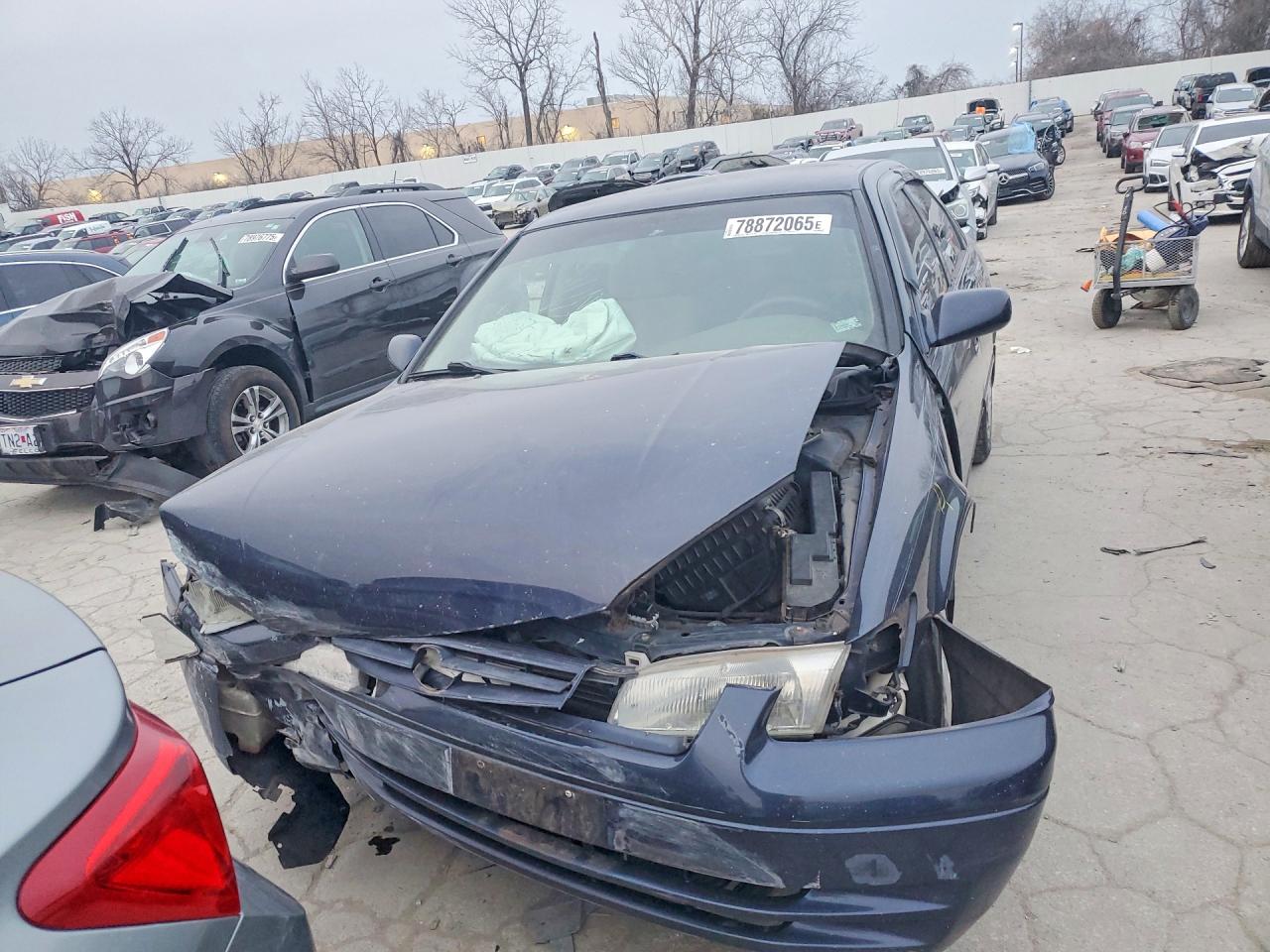 1997 TOYOTA CAMRY LE photo 5