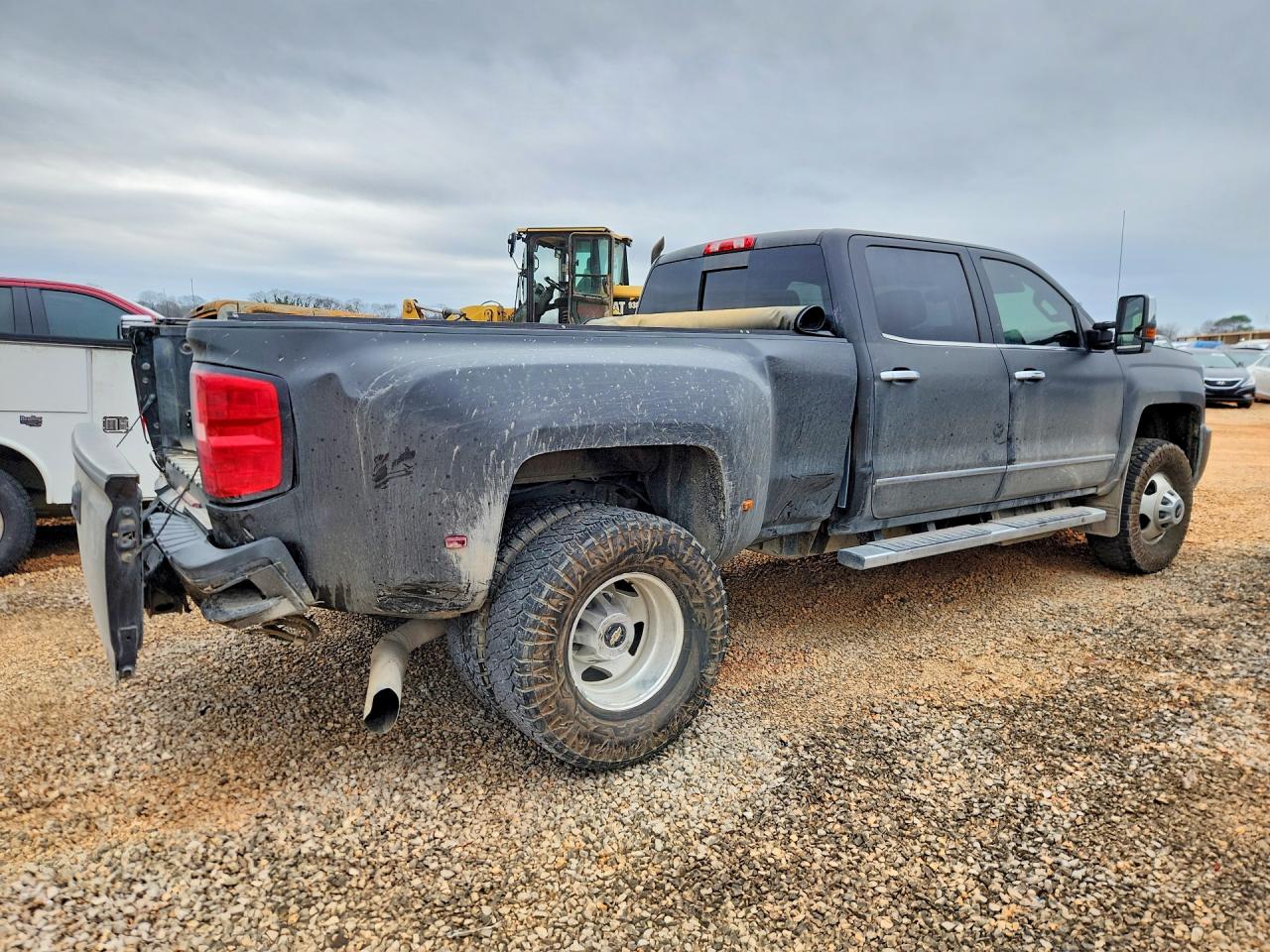 2019 CHEVROLET SILVERADO K3500 HIGH COUNTRY photo 3