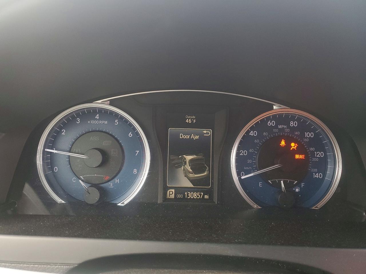 2017 TOYOTA CAMRY photo 9