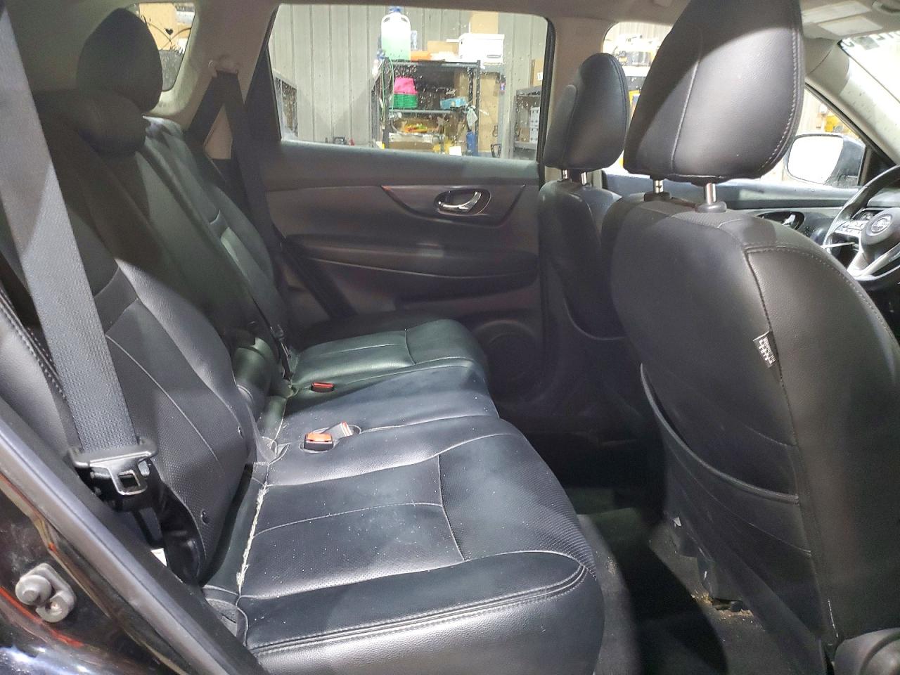 2018 NISSAN ROGUE SV photo 21