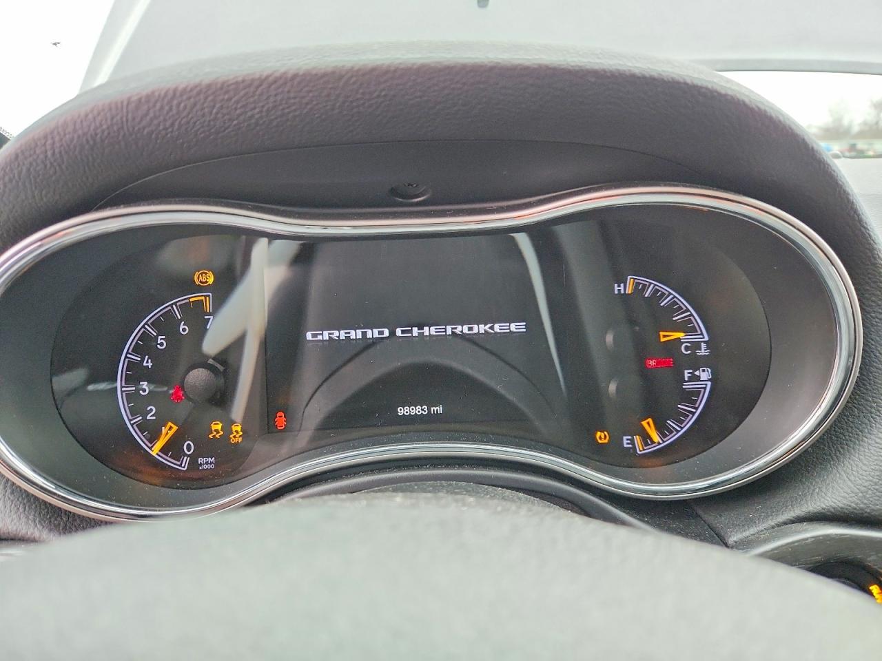 2018 JEEP GRAND CHEROKEE LAREDO photo 9