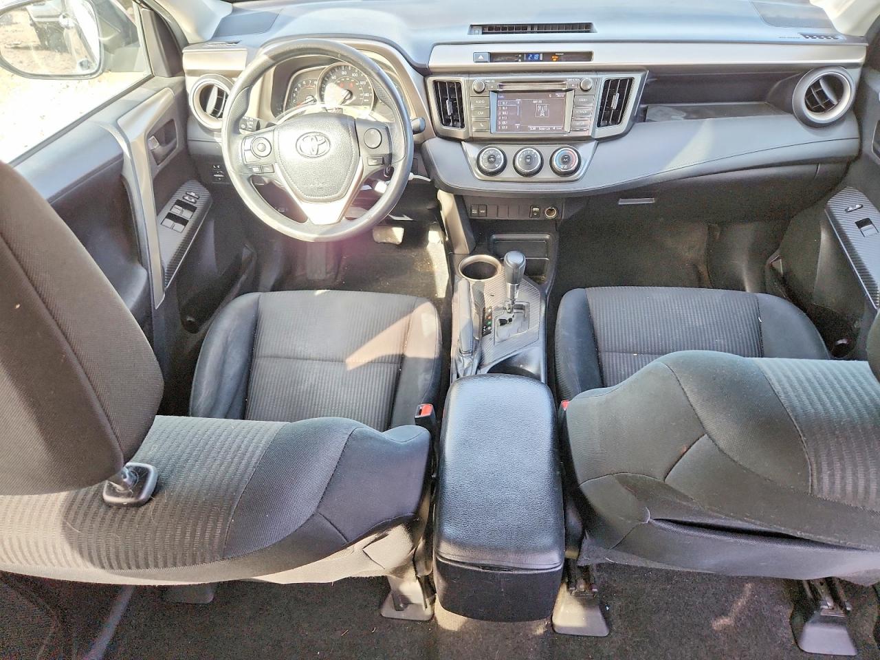 2015 TOYOTA RAV4 LE photo 22