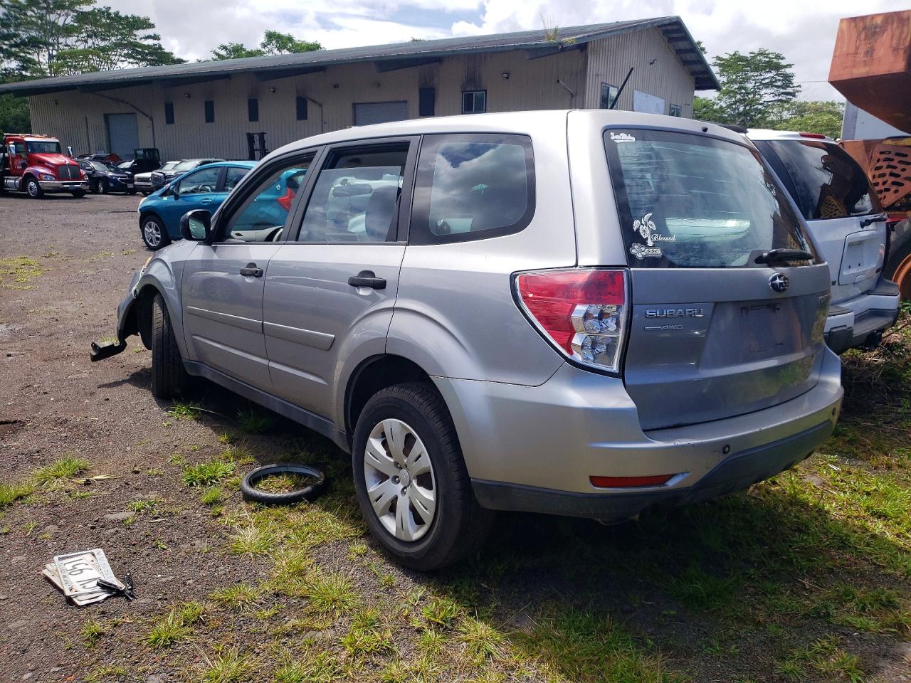 2010 SUBARU FORESTER 2.5X photo 3