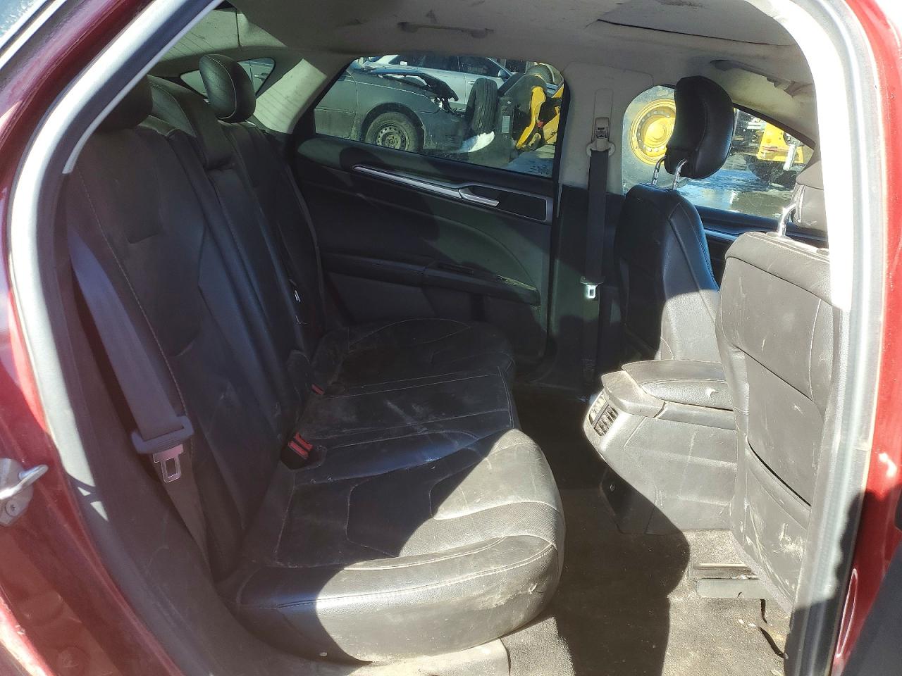 2014 FORD FUSION photo 19