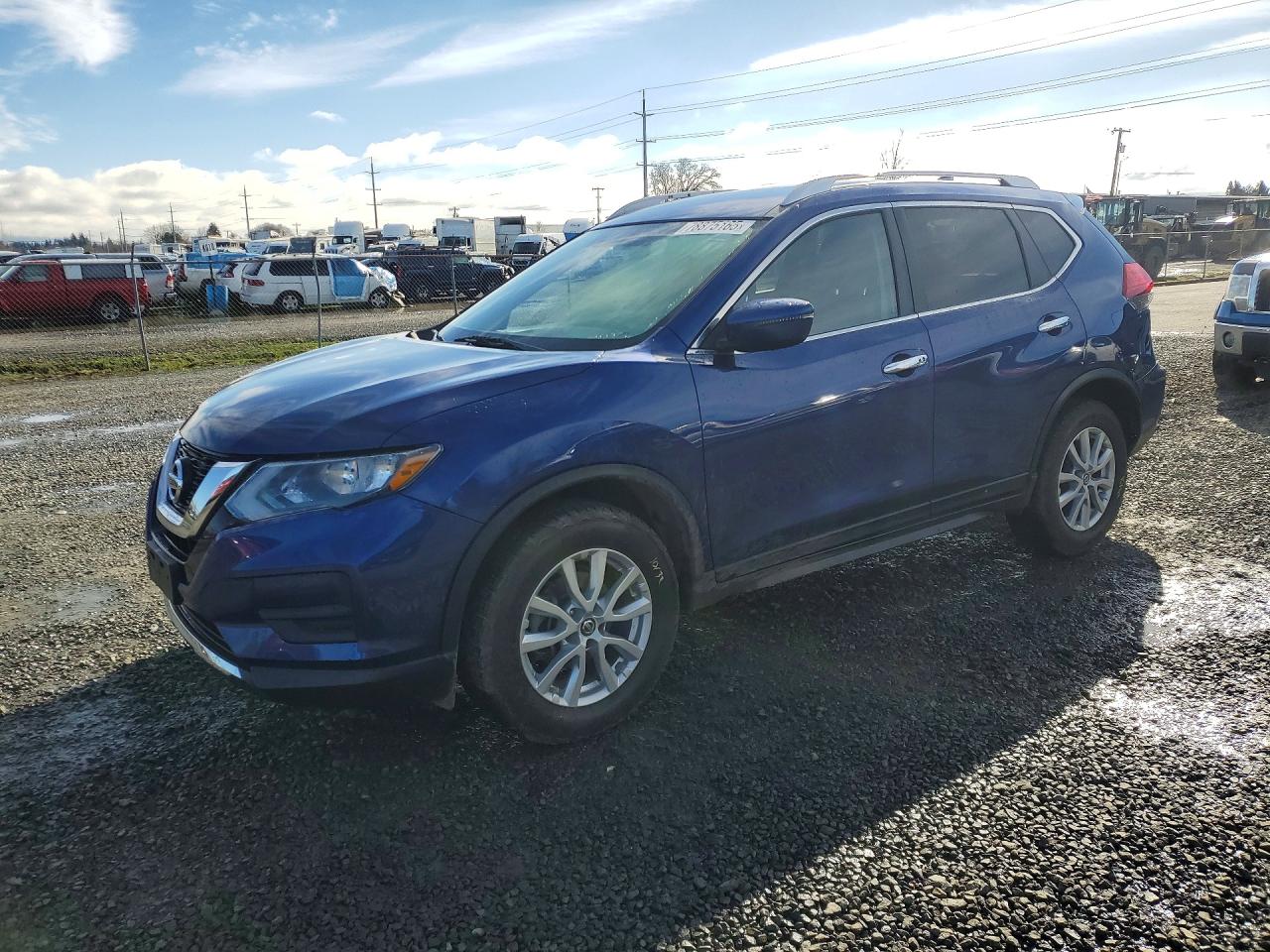 2017 NISSAN ROGUE