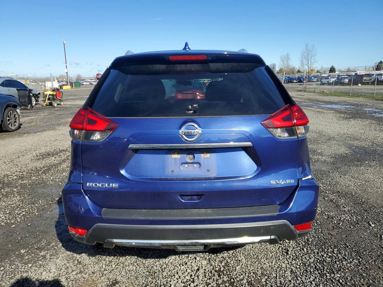 2017 NISSAN ROGUE SV photo 16