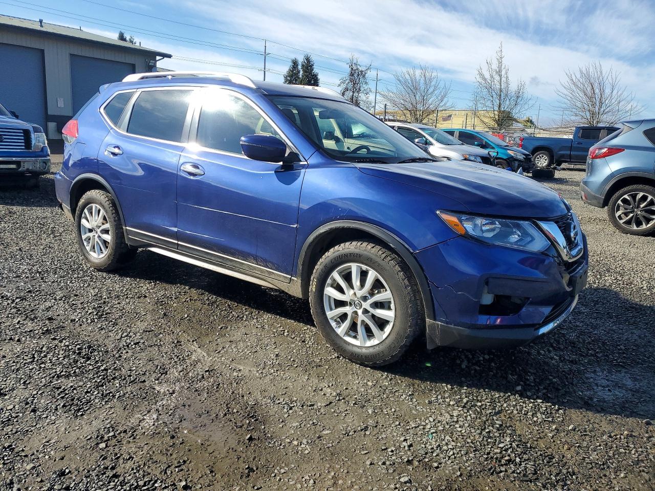 2017 NISSAN ROGUE SV photo 10
