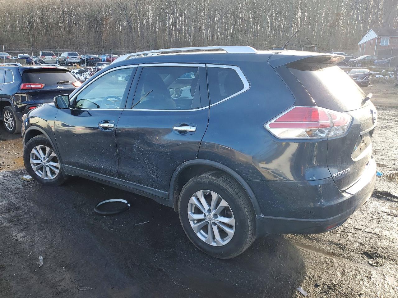 2016 NISSAN ROGUE SV photo 3