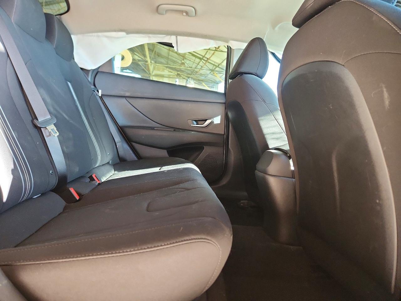 2023 HYUNDAI ELANTRA SEL photo 28