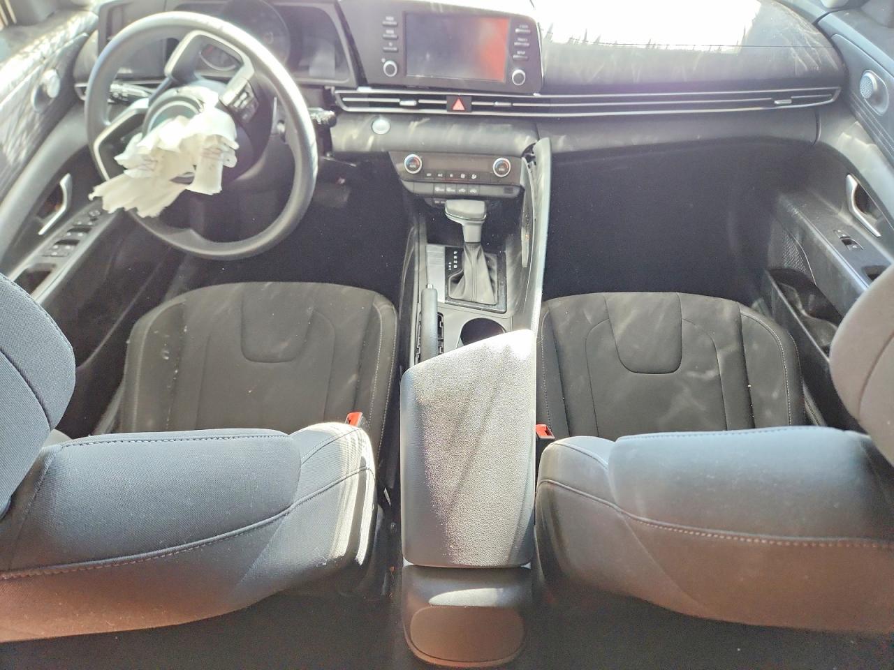 2023 HYUNDAI ELANTRA SEL photo 22