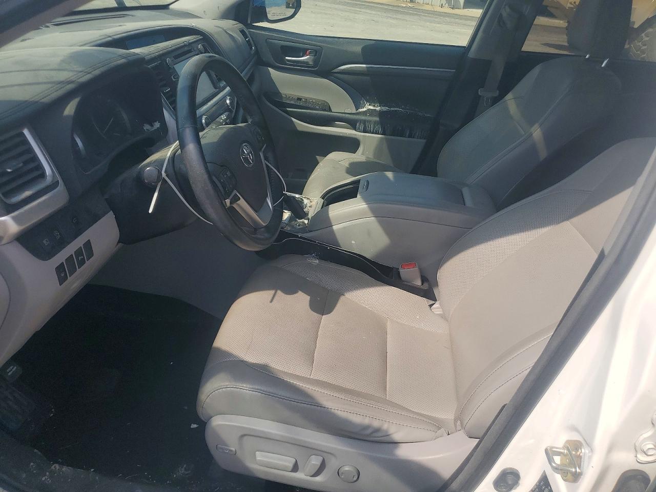 2018 TOYOTA HIGHLANDER LIMITED photo 7