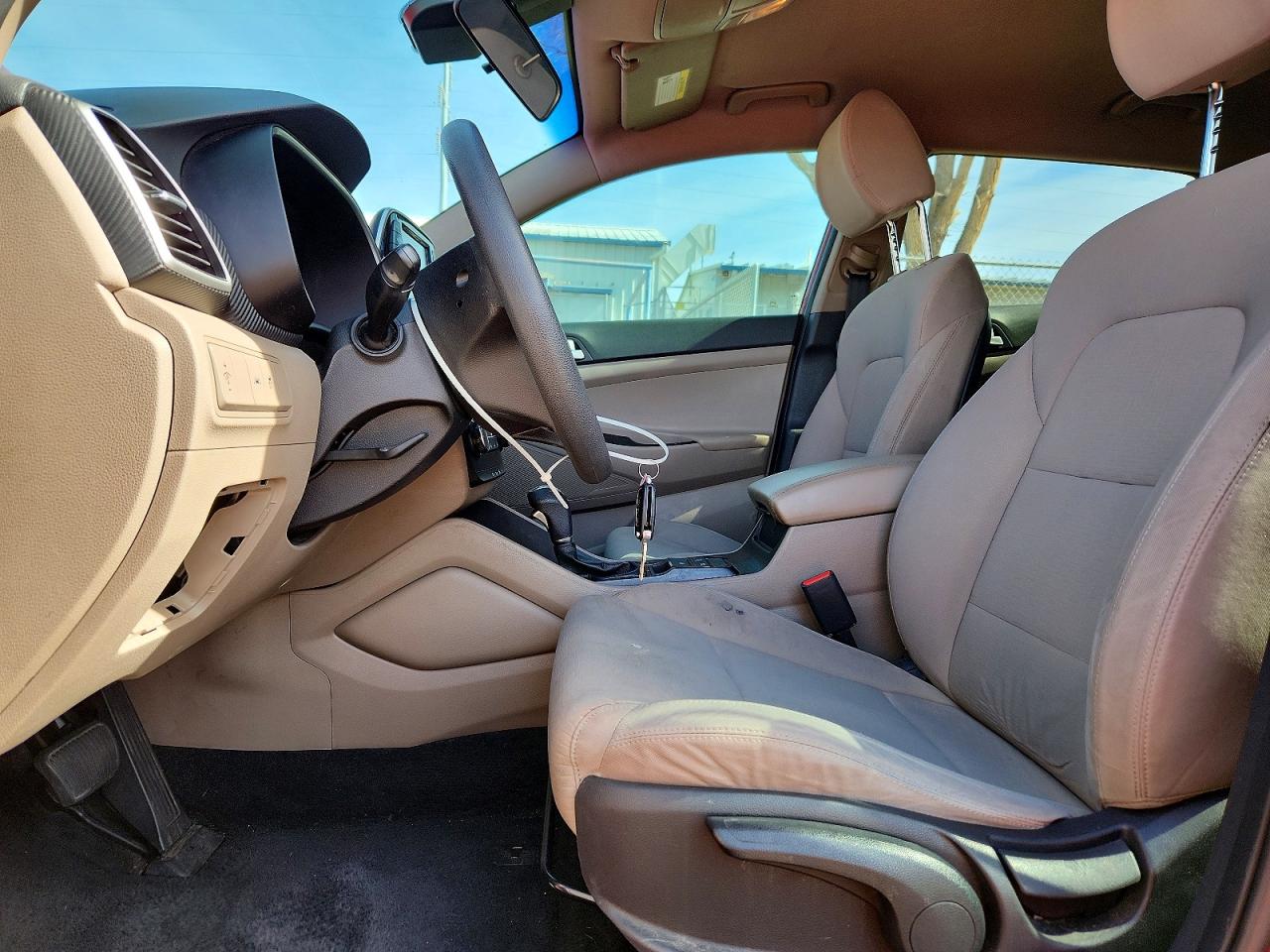 2021 HYUNDAI TUCSON SE photo 19