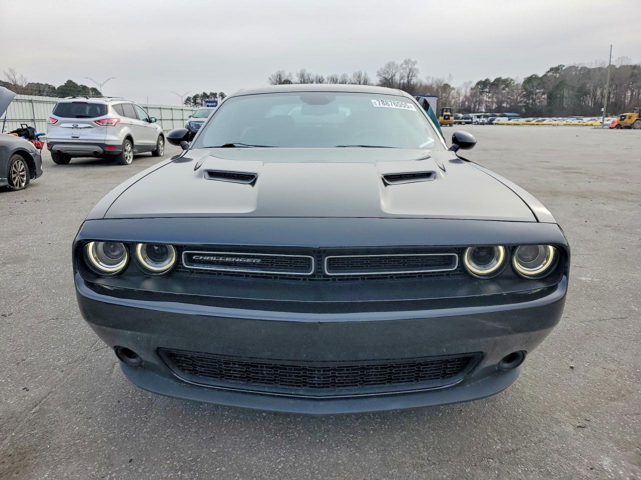 2023 DODGE CHALLENGER SXT photo 5