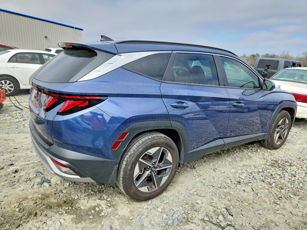 2025 HYUNDAI TUCSON SEL photo 5