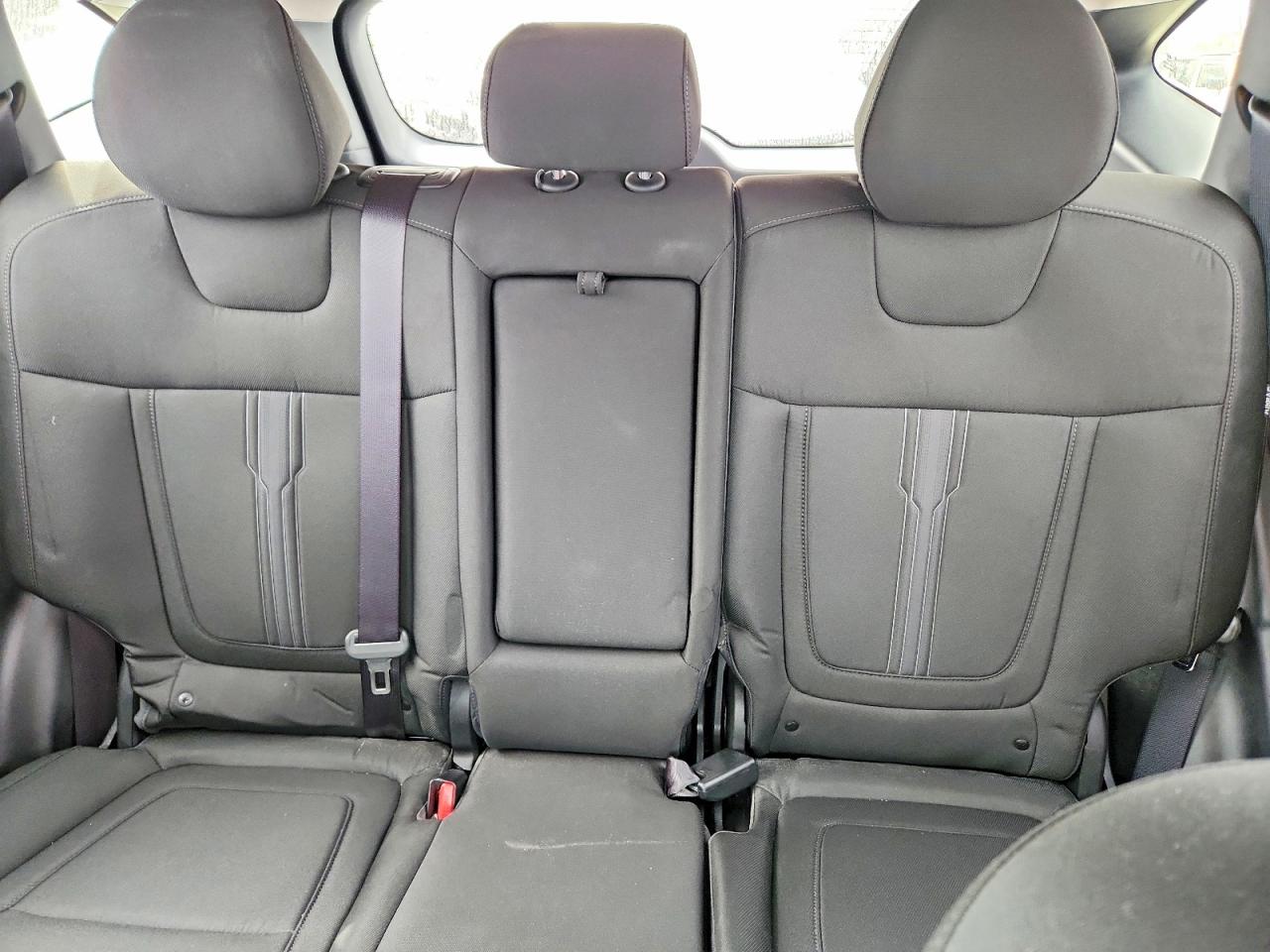 2025 HYUNDAI TUCSON SEL photo 19