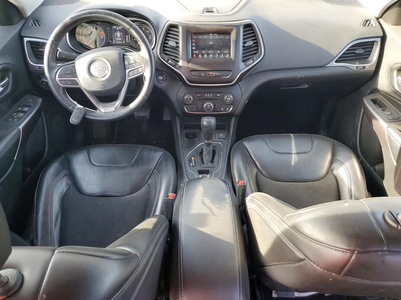 2019 JEEP CHEROKEE LATITUDE PLUS photo 15