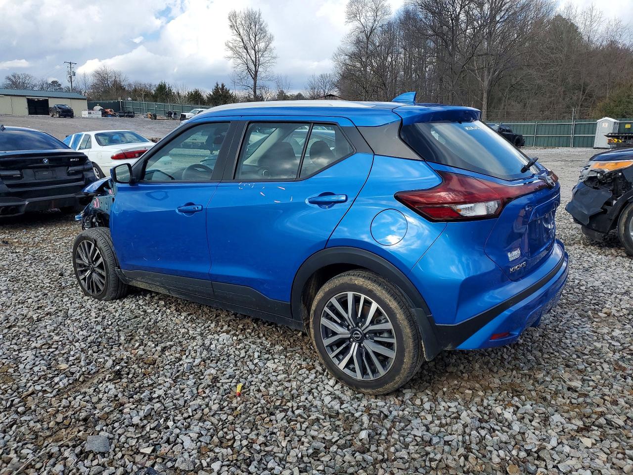 2023 NISSAN KICKS SV photo 3