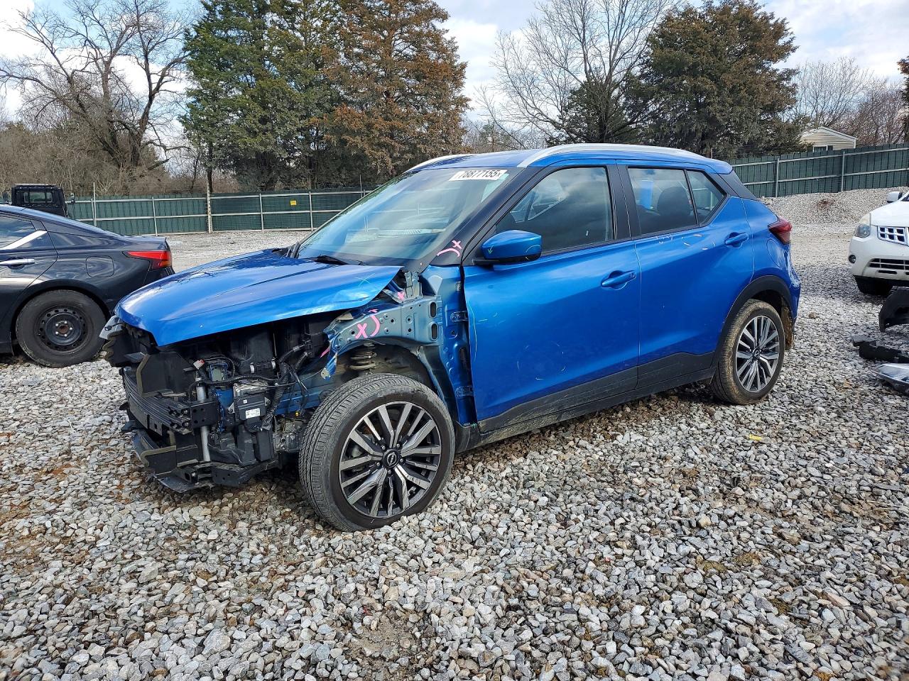2023 NISSAN KICKS
