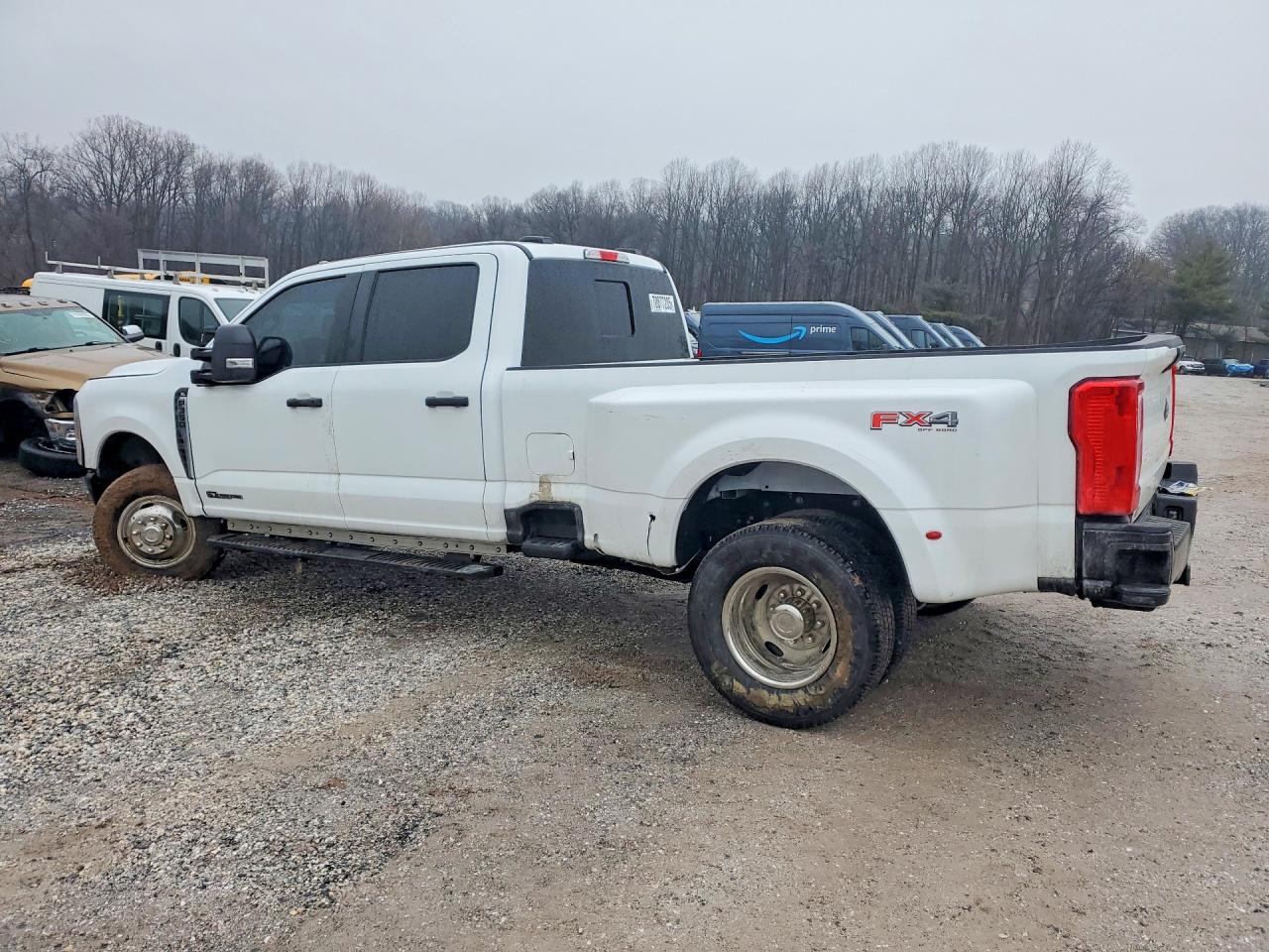 2025 FORD F350 SUPER DUTY photo 3