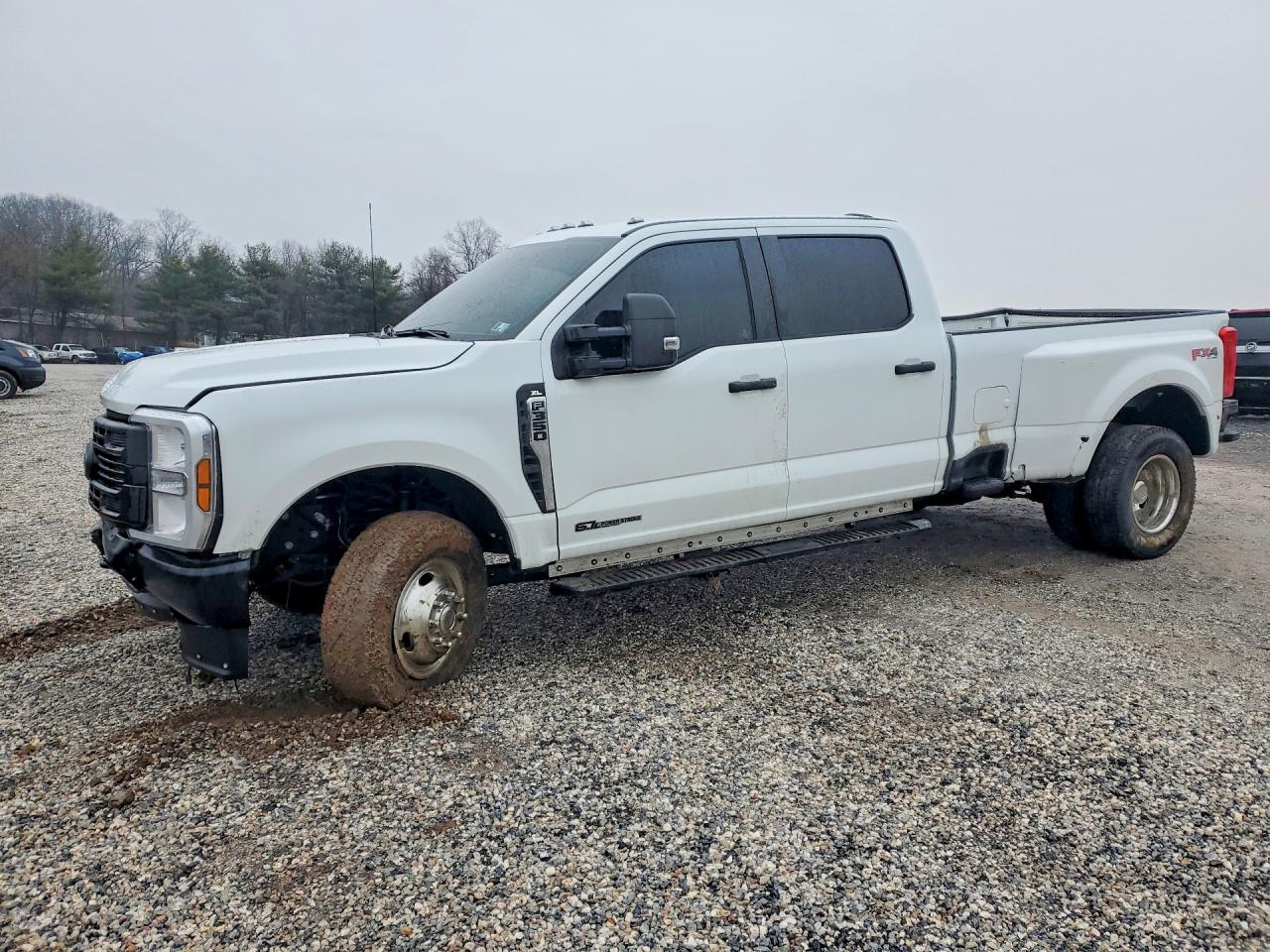 2025 FORD F350