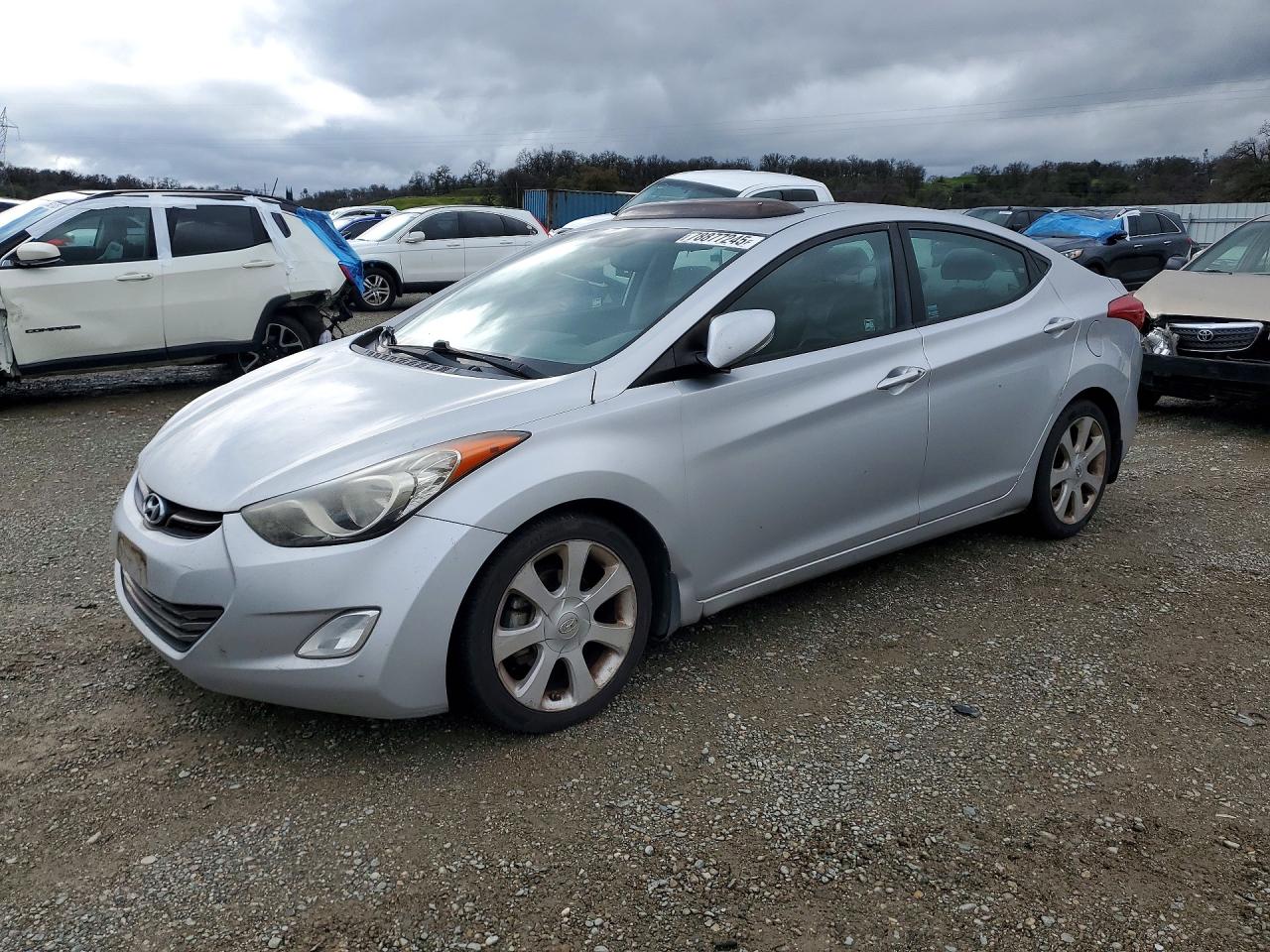 2013 HYUNDAI ELANTRA