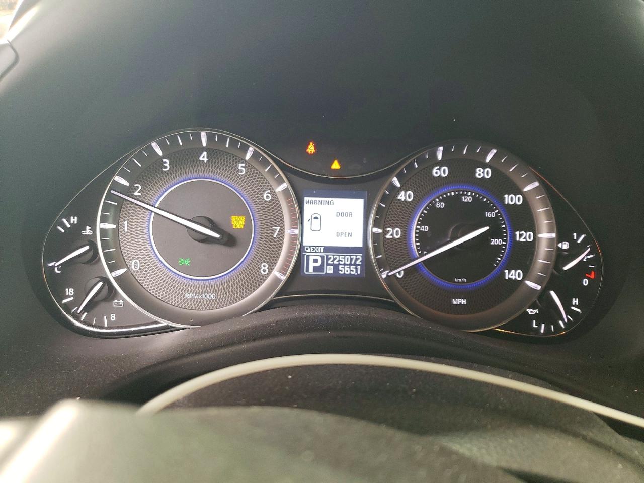 2012 INFINITI QX56 BASE photo 9