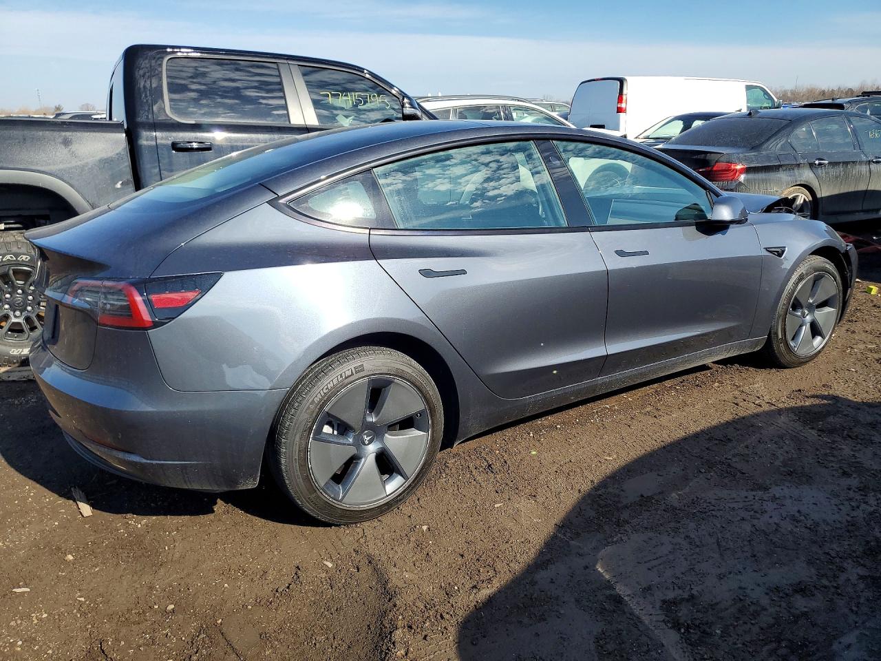 2023 TESLA MODEL 3 photo 3