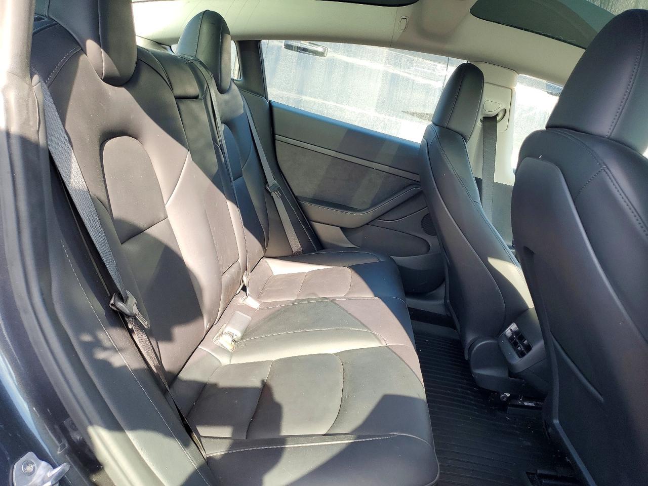 2023 TESLA MODEL 3 photo 10
