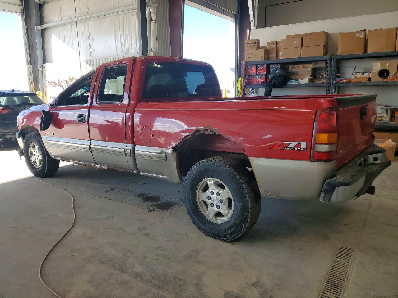 2002 CHEVROLET SILVERADO K1500 photo 2