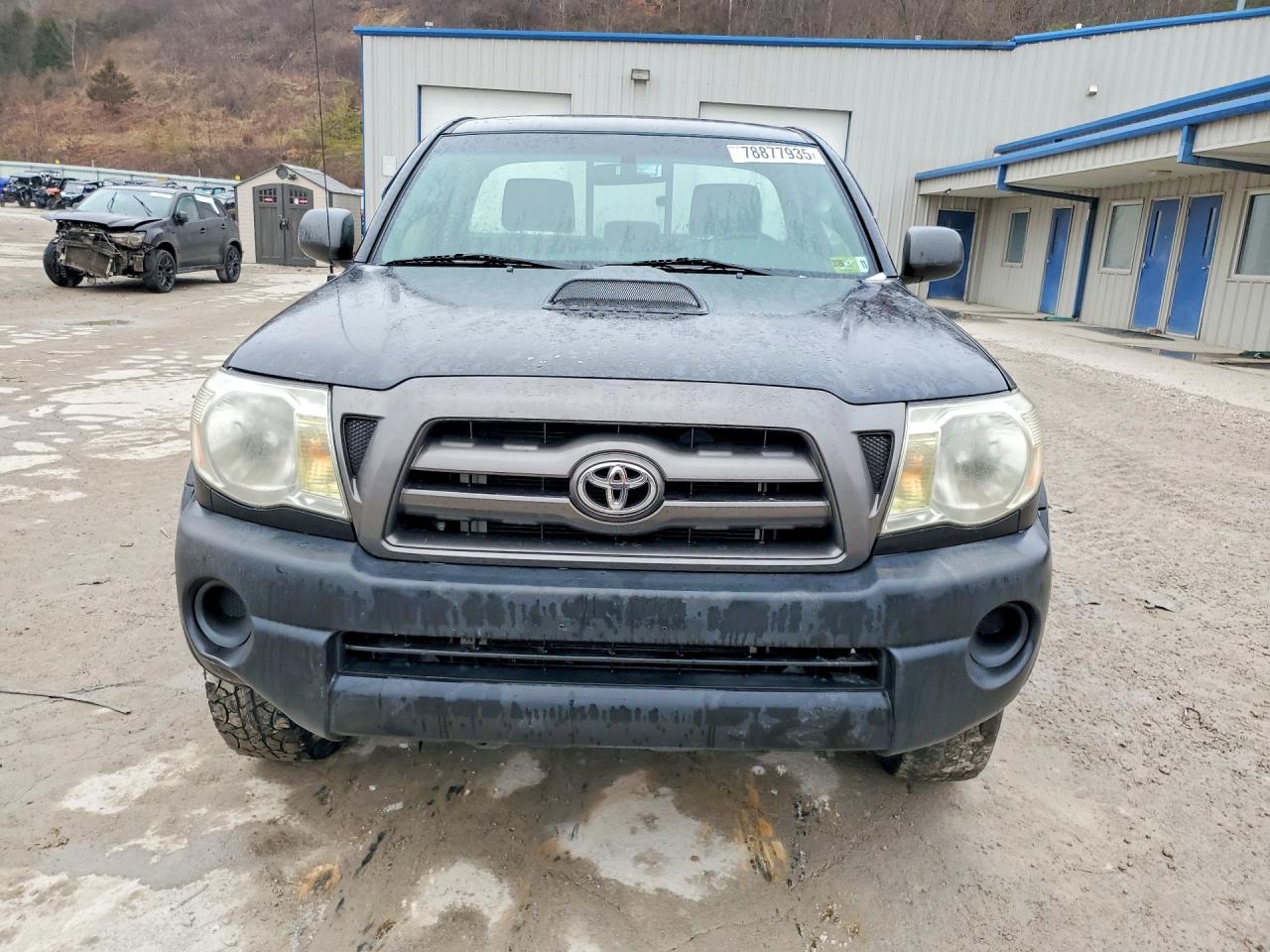 2009 TOYOTA TACOMA photo 9