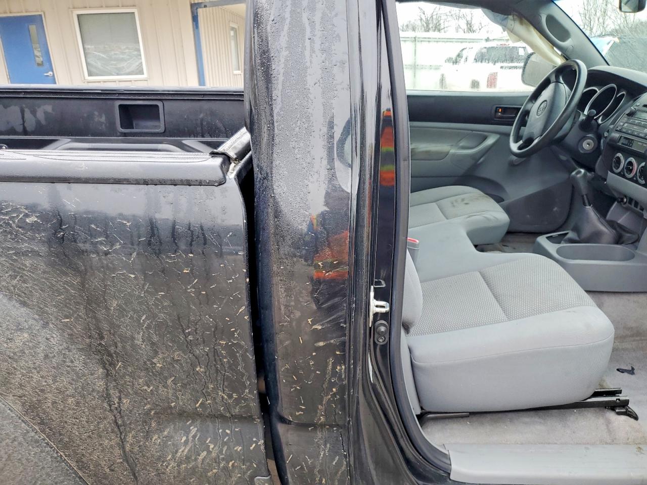 2009 TOYOTA TACOMA photo 19