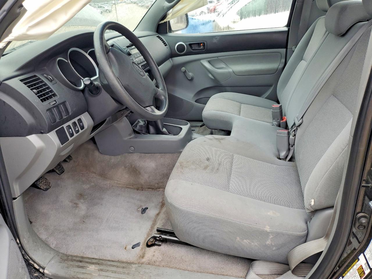 2009 TOYOTA TACOMA photo 13