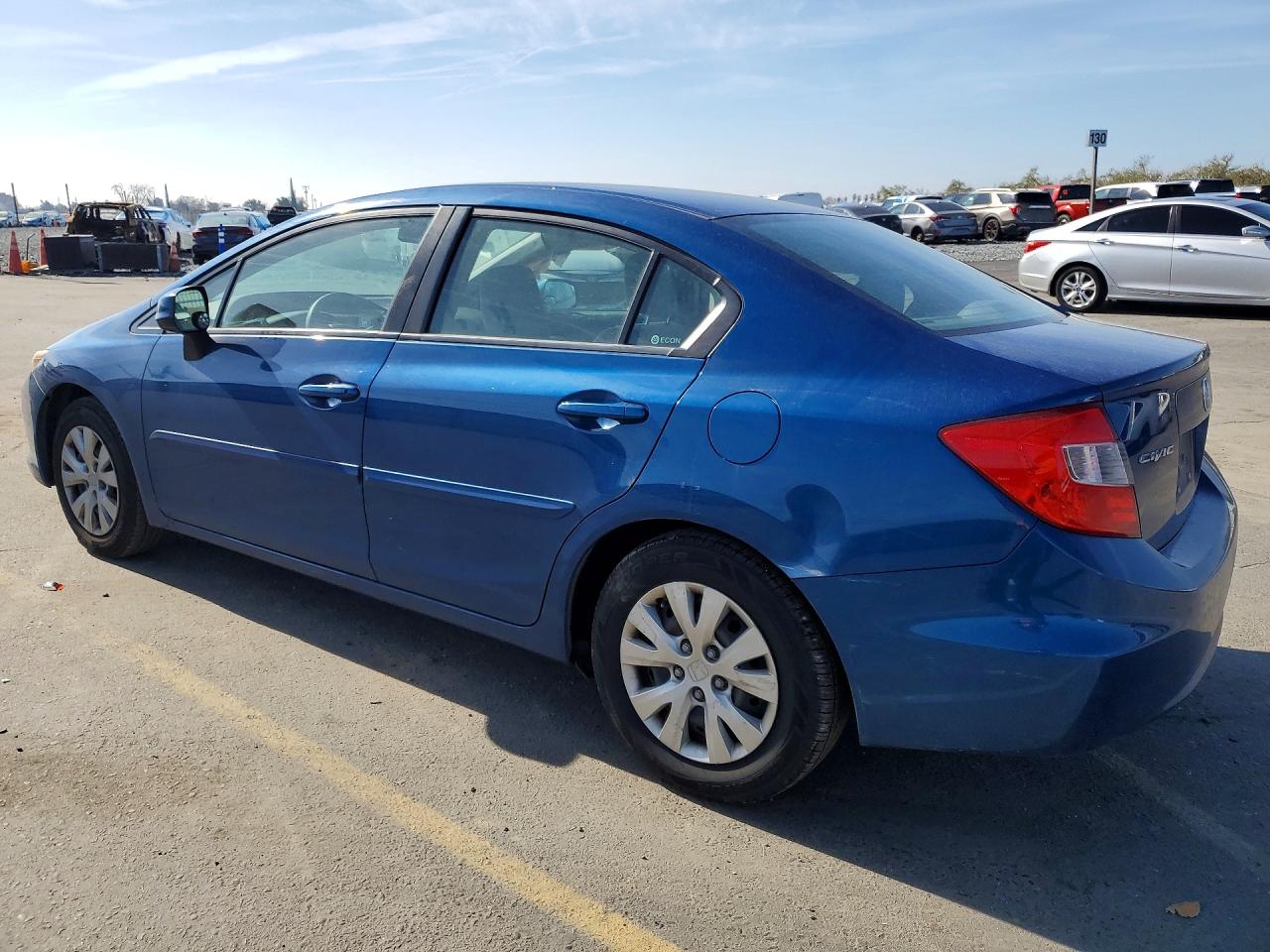 2012 HONDA CIVIC LX photo 4
