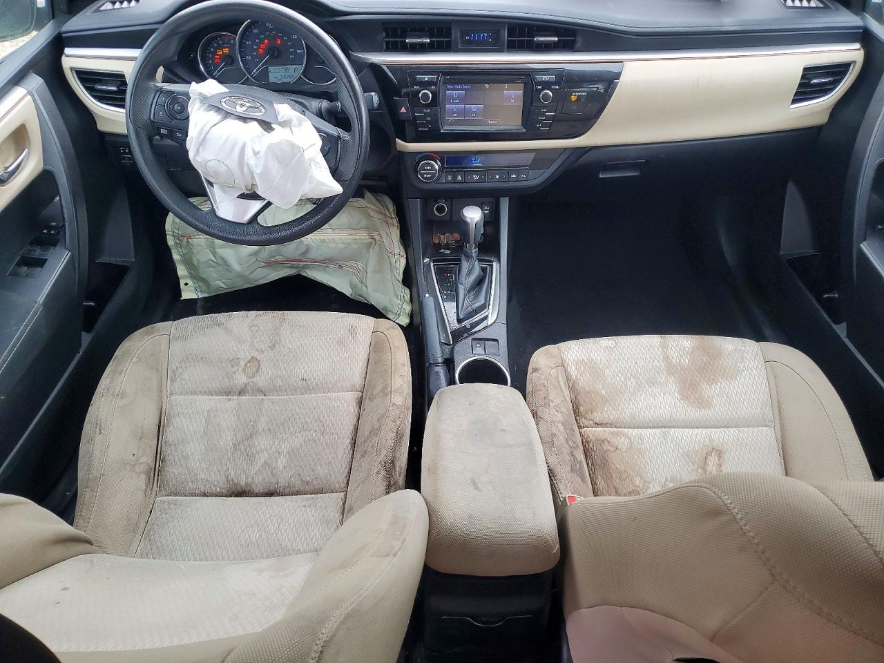 2016 TOYOTA COROLLA LE photo 8