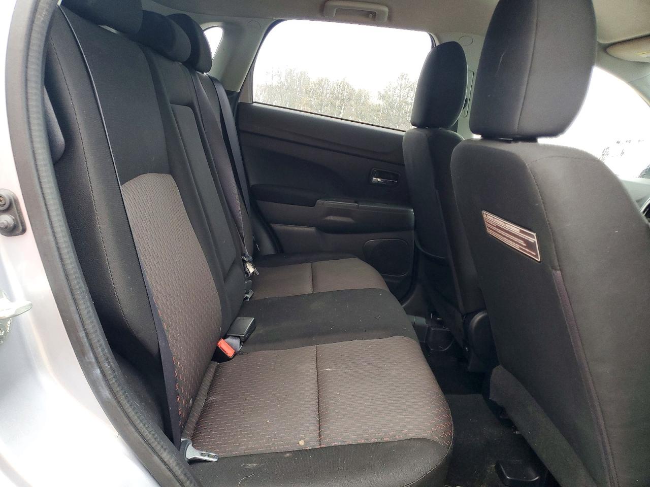 2017 MITSUBISHI OUTLANDER SPORT ES photo 31