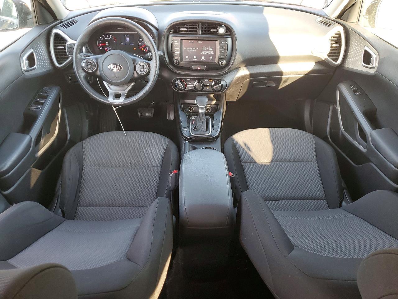 2020 KIA SOUL LX photo 8