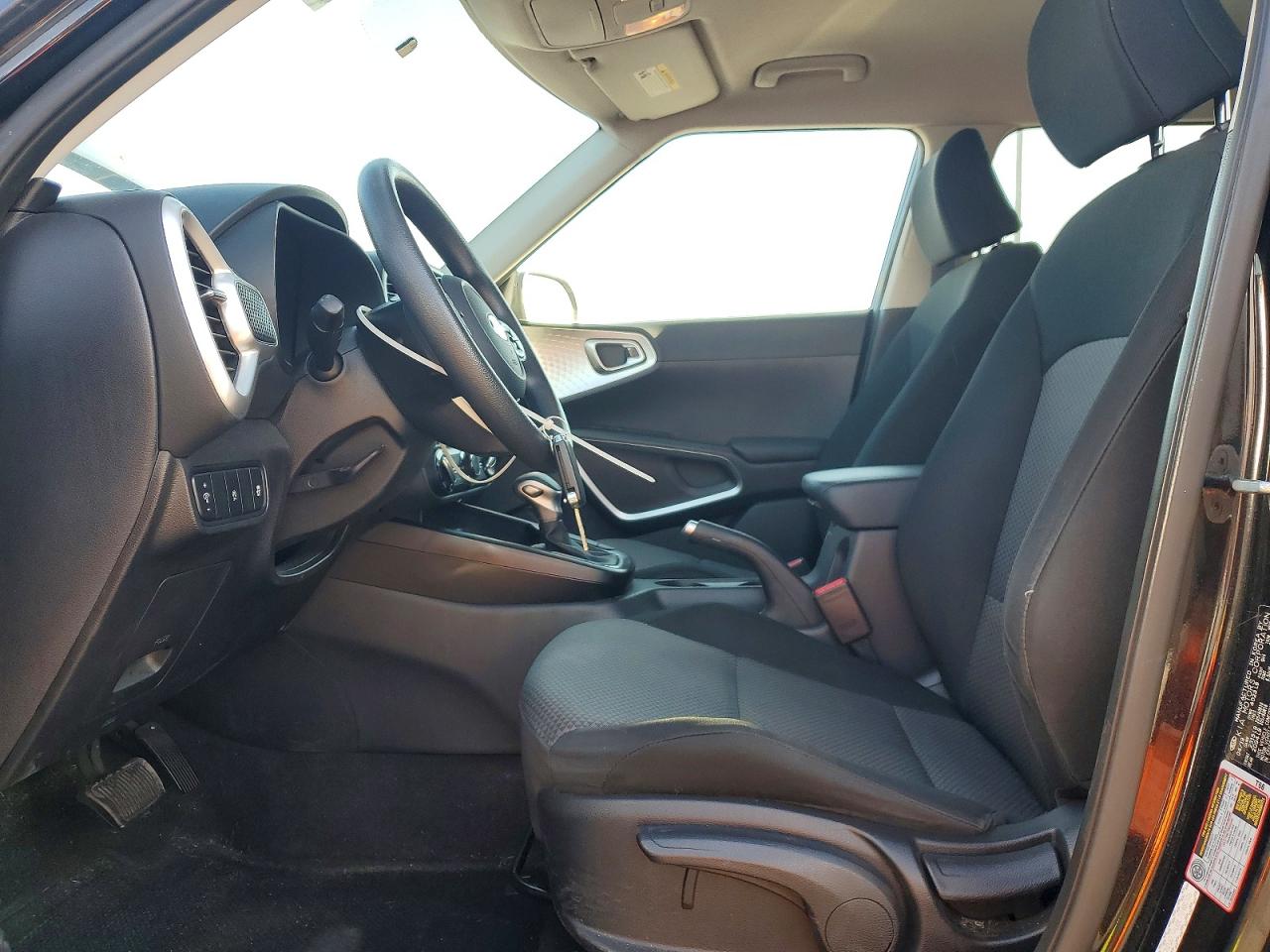 2020 KIA SOUL LX photo 7