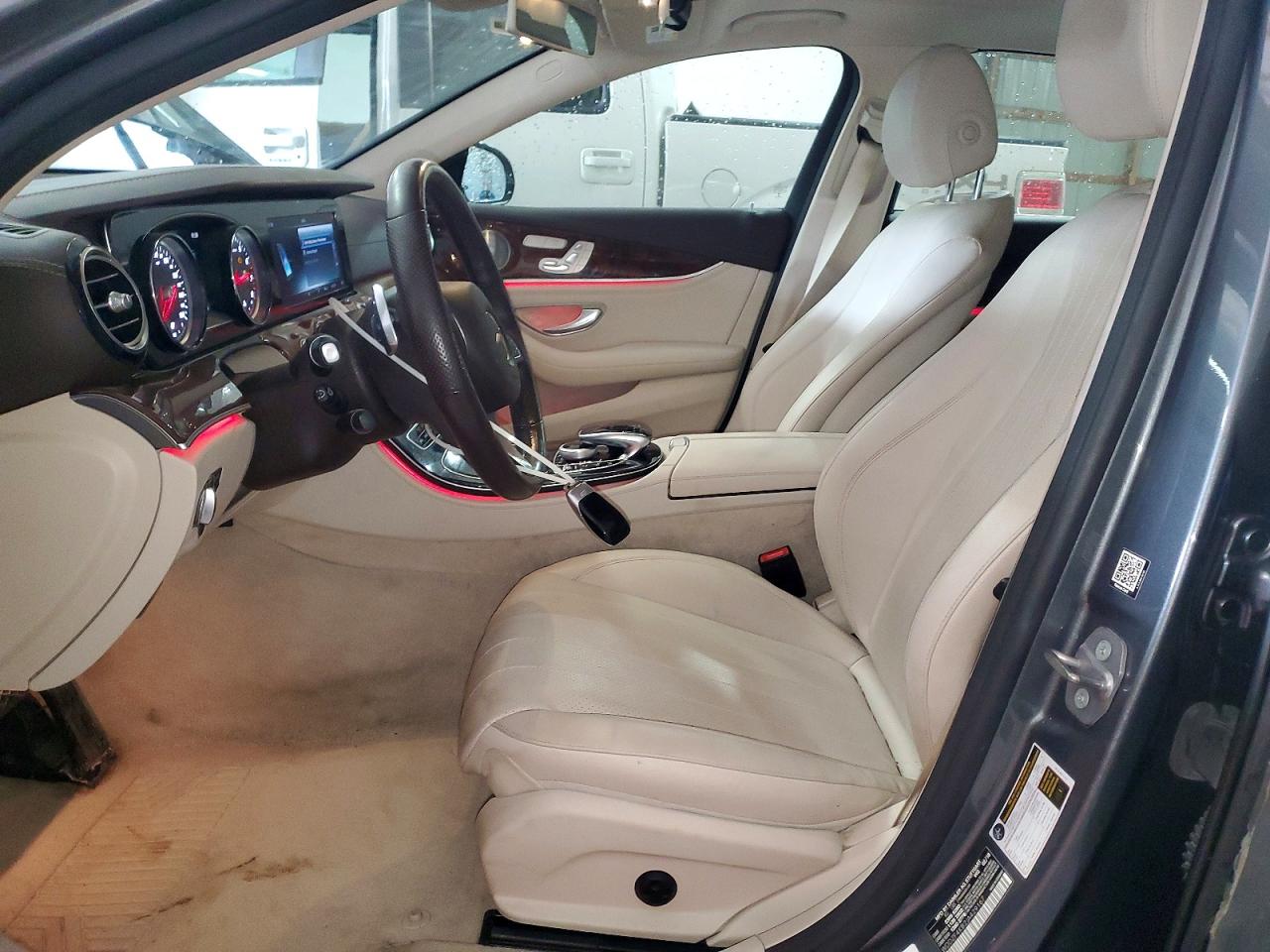 2018 MERCEDES-BENZ E 300 4MATIC photo 7