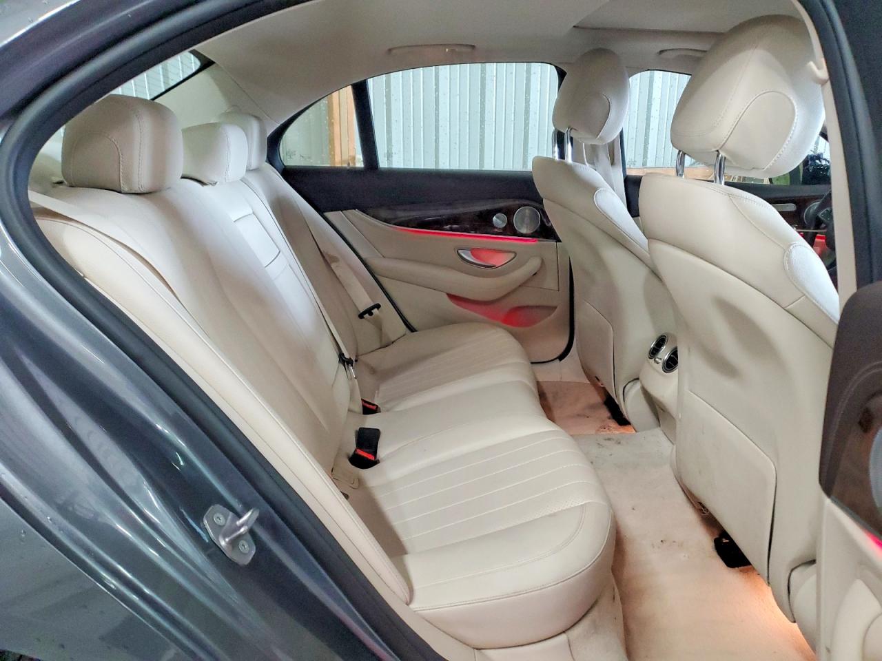2018 MERCEDES-BENZ E 300 4MATIC photo 10