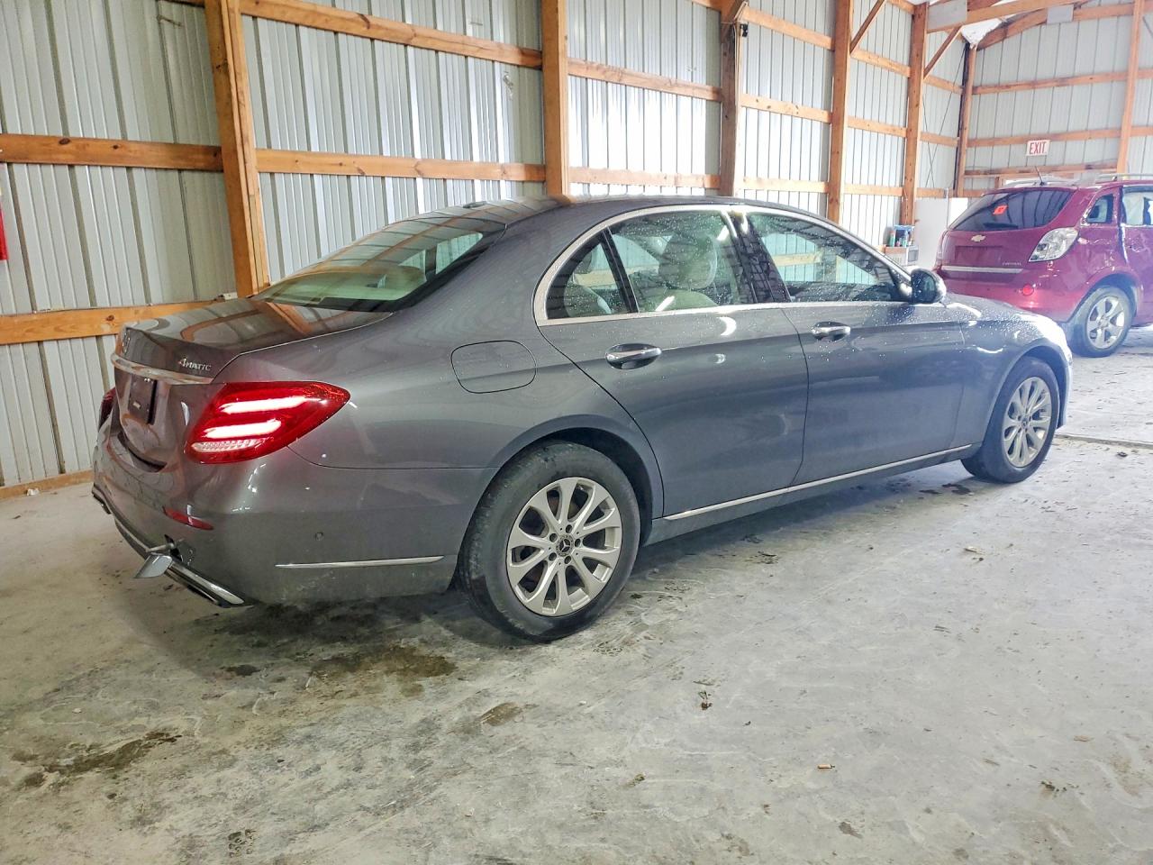 2018 MERCEDES-BENZ E 300 4MATIC photo 3