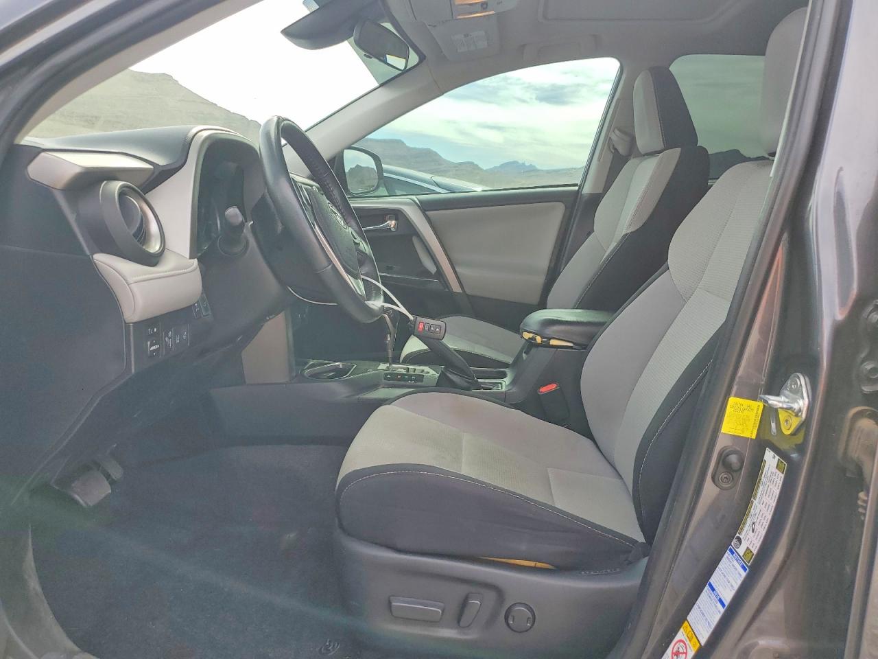 2018 TOYOTA RAV4 ADVENTURE photo 7