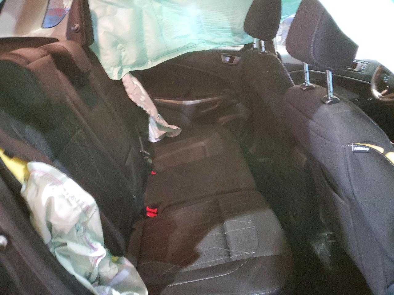 2020 FORD ECOSPORT SE photo 21