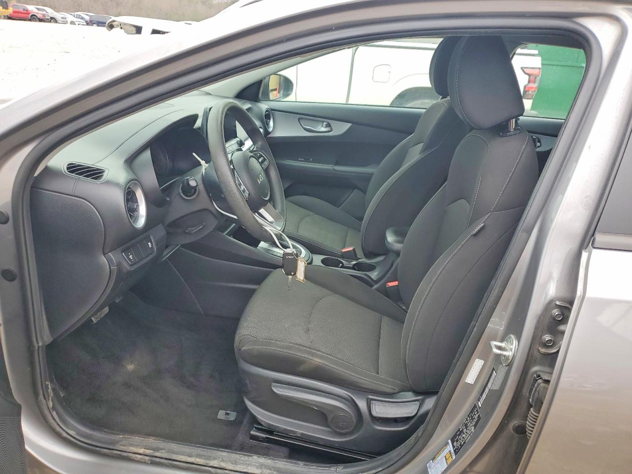 2023 KIA FORTE LXS photo 13