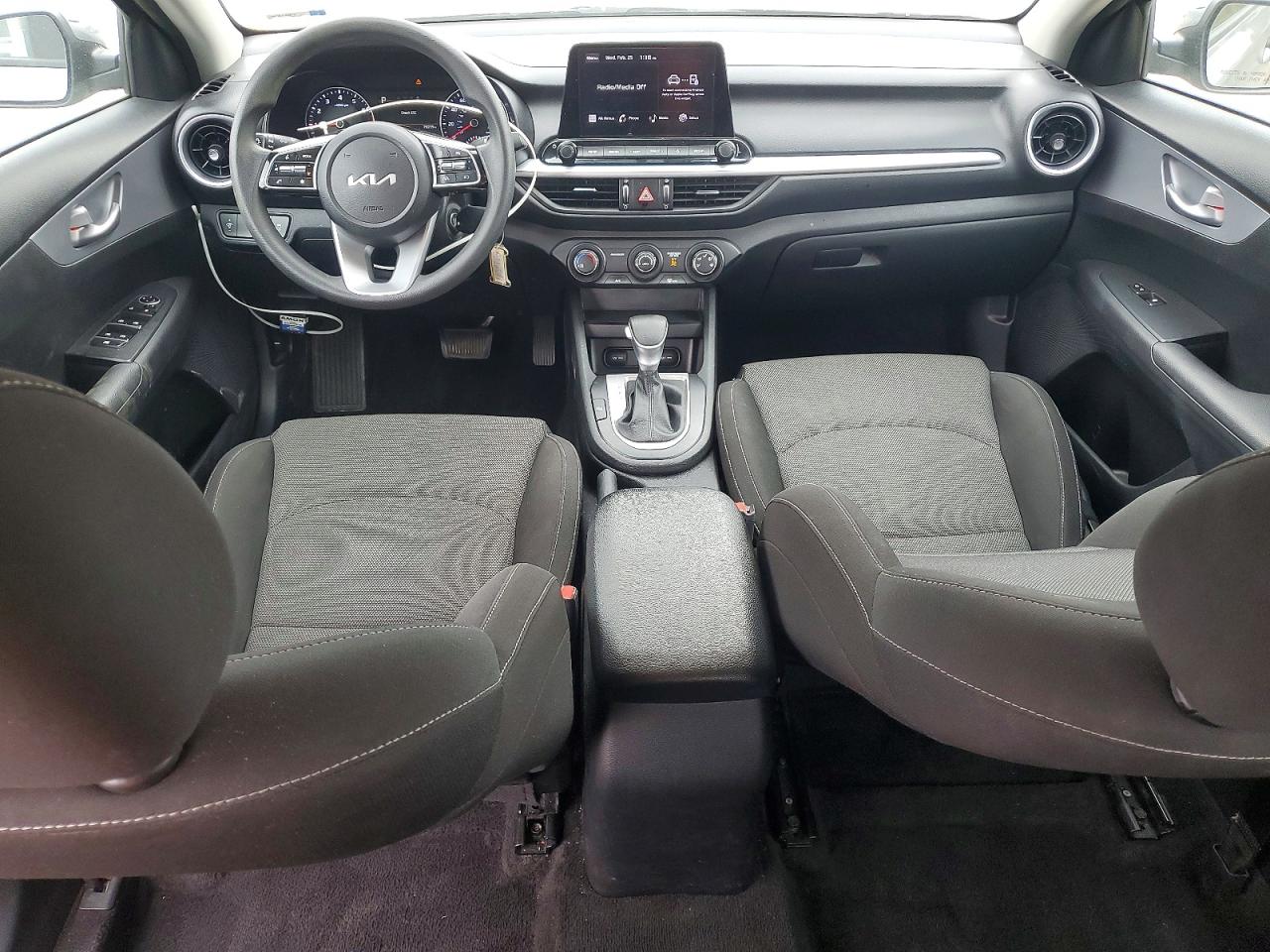 2023 KIA FORTE LXS photo 15